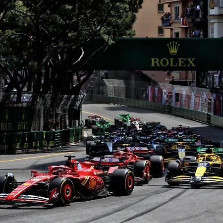 One Minute To The Апартаменты