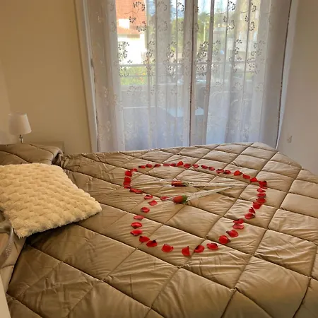 One Minute To The Apartment