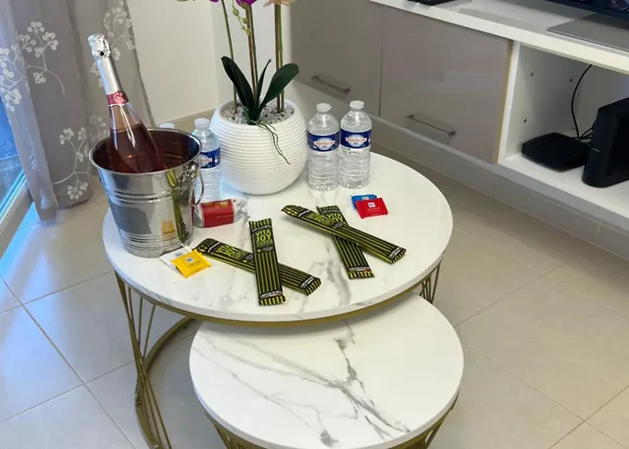 One Minute To The Apartman Menton